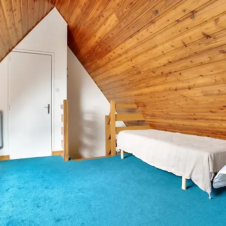 Vakantiehuis Vues - Acces Direct - 4 Adultes 3 Enfants